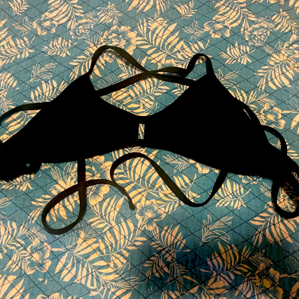 Jolyn black vent bikini top